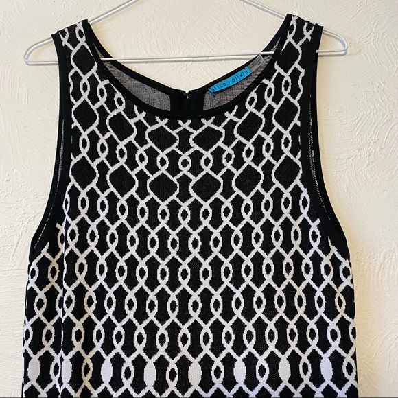 Alice + Olivia Black White Jersey Knit A line Dress SZ M - Picture 4 of 10